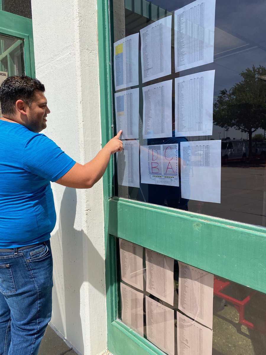Montwood Counselors (@counselrams_mhs) on Twitter photo Where will you seat at graduation? 👩🎓🧑🎓Seating lists posted by the front doors of Montwood’s main entrance and also by the doors facing the student parking lot. <a href="/MontwoodHS/">David Herrera</a> #TeamSISD Where will you seat at graduation? 👩🎓🧑🎓Seating lists posted by the front doors of Montwood’s main entrance and also by the doors facing the student parking lot. <a href="/MontwoodHS/">David Herrera</a> #TeamSISD