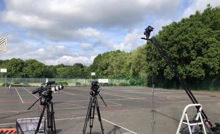 MissHewes_PE's tweet photo. Pinch me moment this week! Had the LTA in my placement school the past three days. I had the opportunity of filming lesson plans with them with the best bunch of Year 10’s. So much learned that I can take forward! https://t.co/ebLSLcn1SG