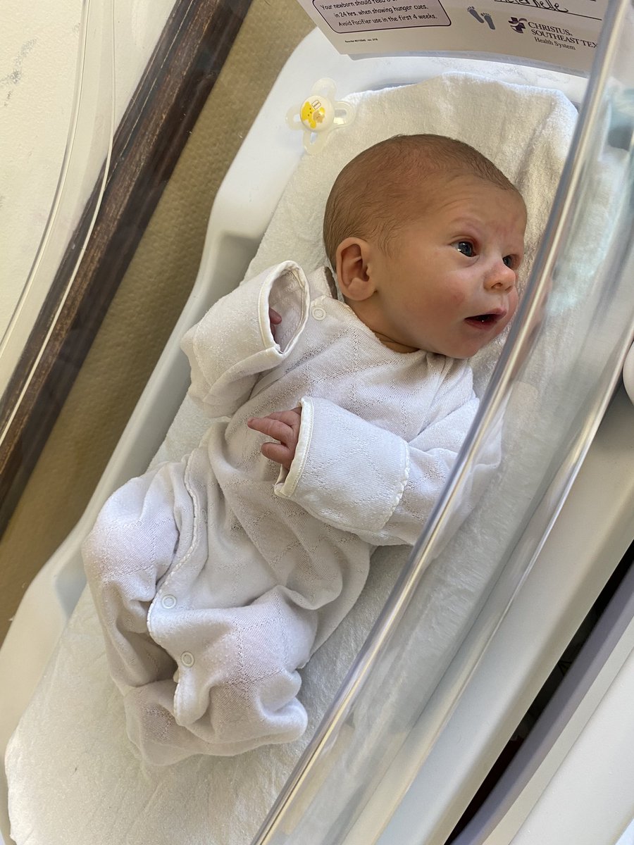 LaurenHensleyTV's tweet photo. Davis and I are so proud to announce the birth of our son!
Aleksandrs (Alex) David Reicis
Born June on 7th at 1:17 pm
6.2 pounds 19 inches
Our hearts are so full! We are so in love with our baby boy! 🥰💙😘 #BoyMom #DueinJune #BabyReicis #LoveYouToReicis https://t.co/wkTC4qsWDY