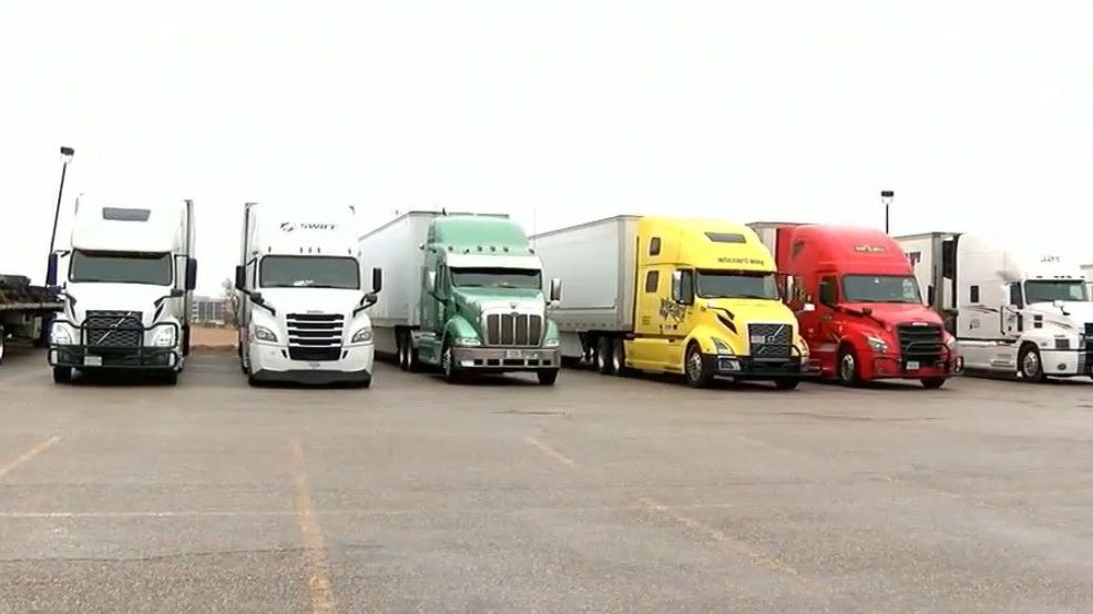 grain_feed's tweet photo. Weight regulations for truckers resume, other exemptions still in place https://t.co/S9eoaz5L18

via @NTVNEWS  #FeedNews #Truckers #Transportation #AgTransport https://t.co/jxpn4N930O