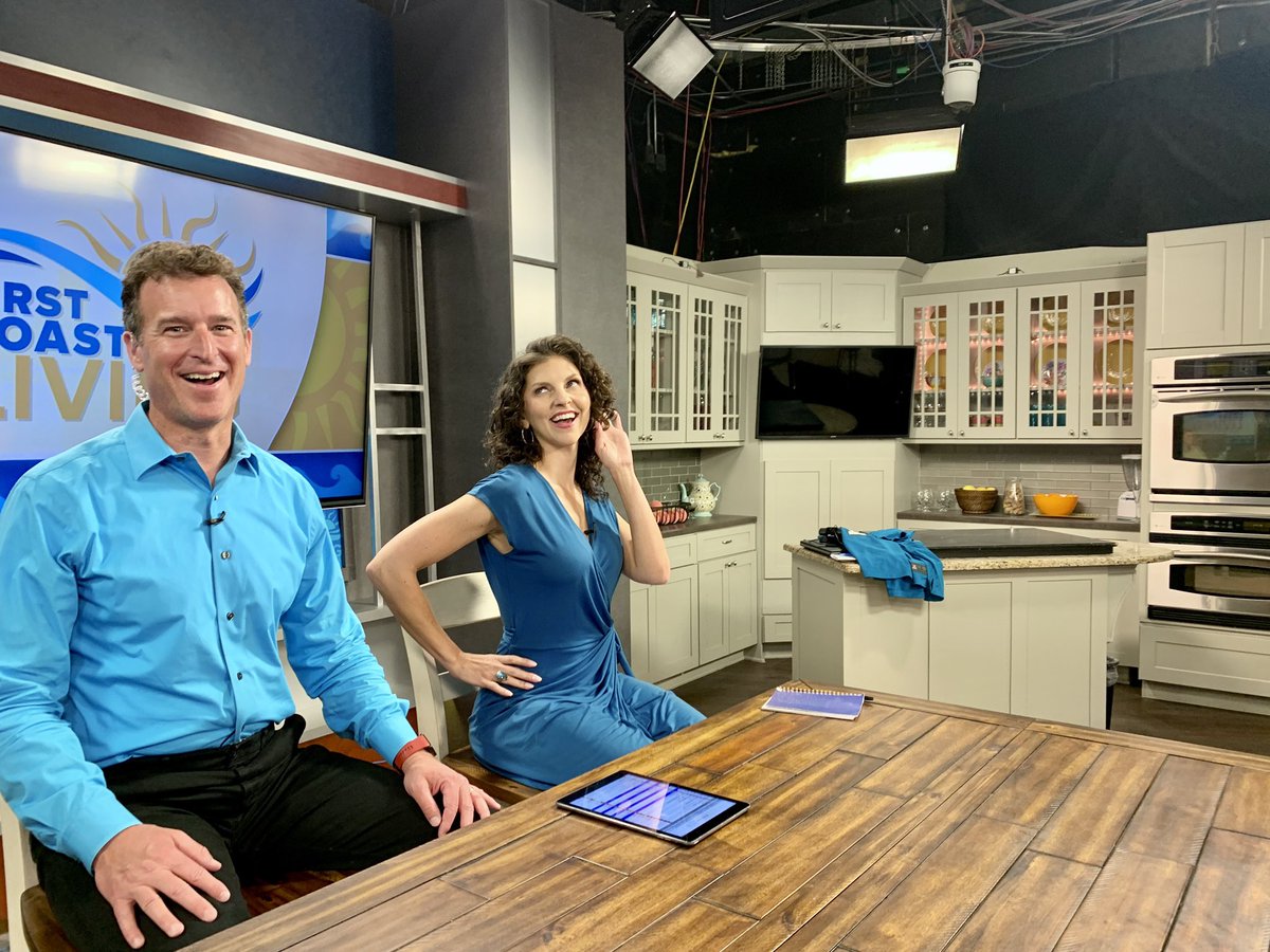 tweetFCL's tweet photo. LOOK WHO'S BACK? 😃 @tweetFCL is LIVE from the studio starting Monday! Watch @MikePrangley and @JordanWtv on #FirstCoastLiving weekdays at 11am on WTLV NBC 12 and 3pm on WJXX ABC 25! 🌞🌊 #fcliving https://t.co/E1FWo8IUKk