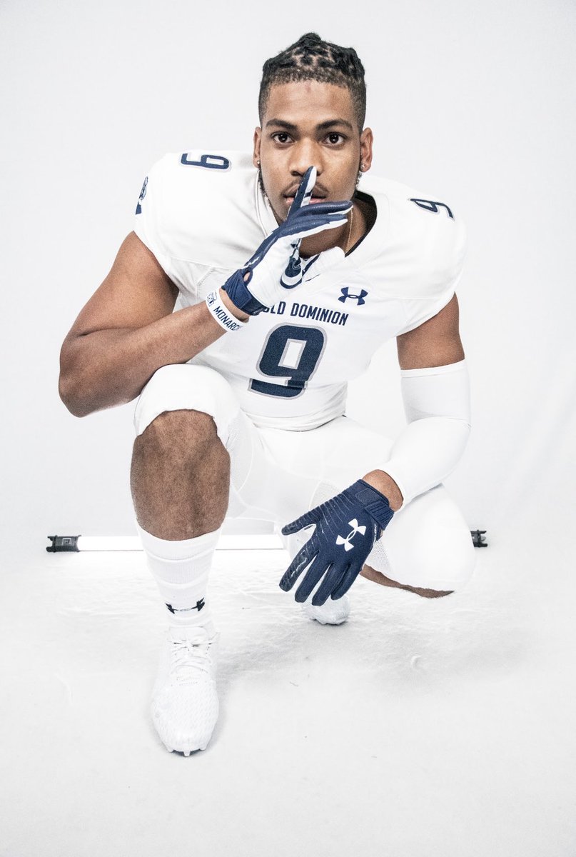 CozWon's tweet photo. Quiet on the set!… From Pepsi Blue @KempsvilleFB to Jay-Z Blue @ODUFootball … JUST A KID @spwidawhite from VA. Staying HOME!.. WELCOME TO O-BLOCK‼️#NORFOLKCITY #757 #RIEGNON #COMMITTED #WINYOURBACKYARD 🔵⚪️🔵⚪️ https://t.co/t8630H5X5V