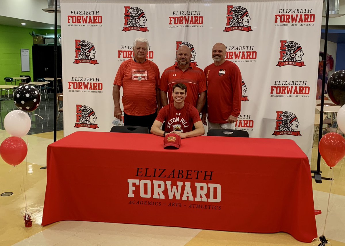 M_Routh68's tweet photo. #EFPride as Andrew Smith celebrates with family and friends today as he looks forward to playing soccer @setonhill https://t.co/bXxB4yDygv