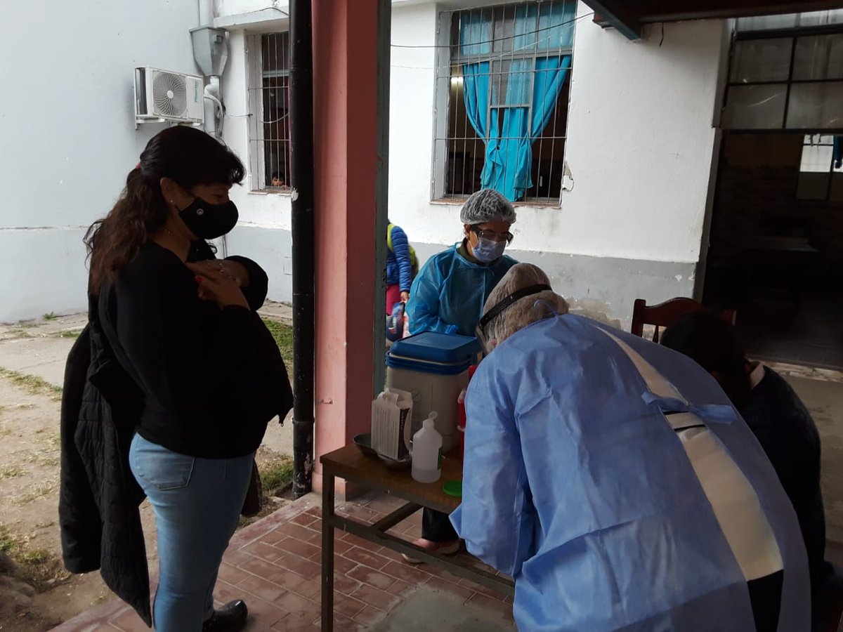 MDSTuc's tweet photo. NOTICIAS - DISPOSITIVOS 👇

Realizaron un operativo de vacunación antigripal en el Hogar San Benito

🌎https://t.co/lXEwYZD4cj https://t.co/dXDAvLanfg