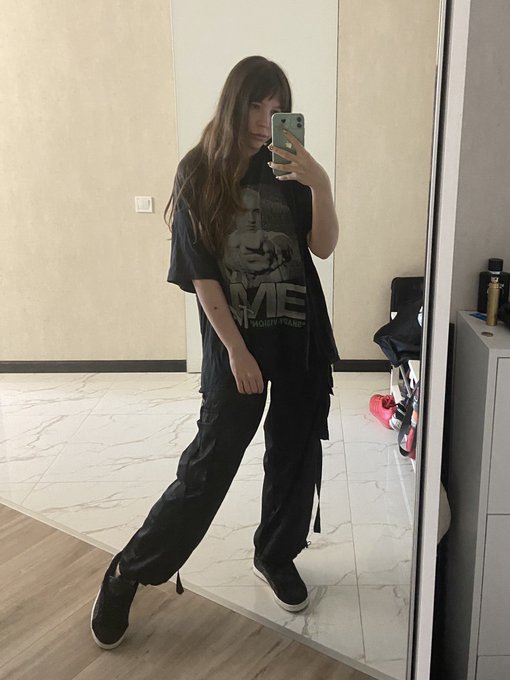 For onlyfans / for life 🤷&zwj;♀️ https://t.co/Lsx0pIk0EQ