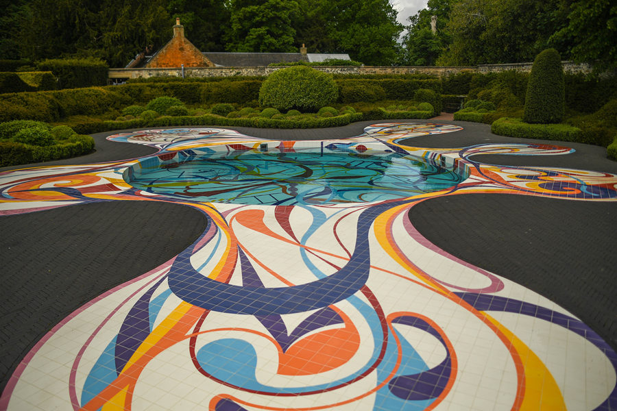 人民日報people S Daily 英國 蘇格蘭朱庇特藝術園重新開放 當地時間6月8日 英國蘇格蘭愛丁堡 朱庇 特藝術園重新開放 朱庇特藝術園是一個當代雕塑公園 由慈善家藝術收藏家robert和nicky Wilson於09年創建