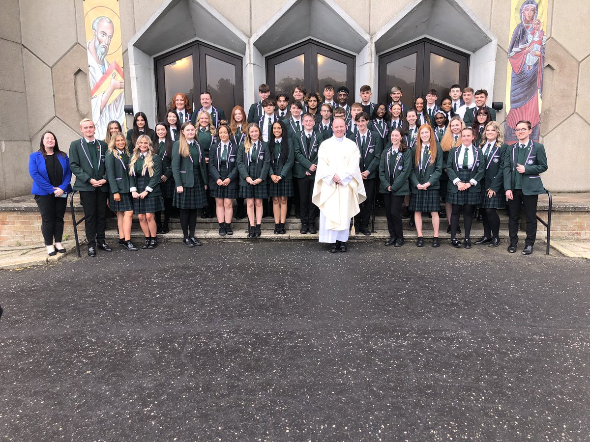StLukesHigh's tweet photo. Thank you to all parents &amp; carers who joined us tonight to celebrate a beautiful leavers mass for the class of 2021. Thank you to Fr Jonathan for celebrating this very special event. S6 we are all very proud of the amazing young people you have become! #lovefaithunderstanding https://t.co/35PZIDqUUf