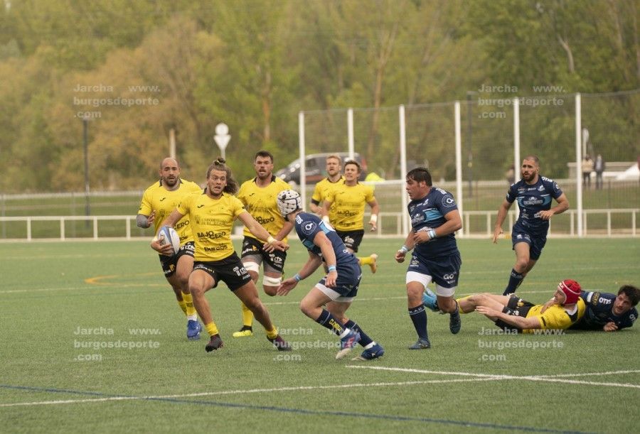 BurgosDeporte's tweet photo. El UBU Bajo Cero se reestructura para la próxima temporada. El club anuncia cuatro bajas para la próxima campaña: Norton, Albareda, Ikifusi y Cronje.
#albareda #cronje #ikifusi #norton #ubuaparejadores #ububajocero
https://t.co/aD5no5Dgu1 https://t.co/namYxbJJmL