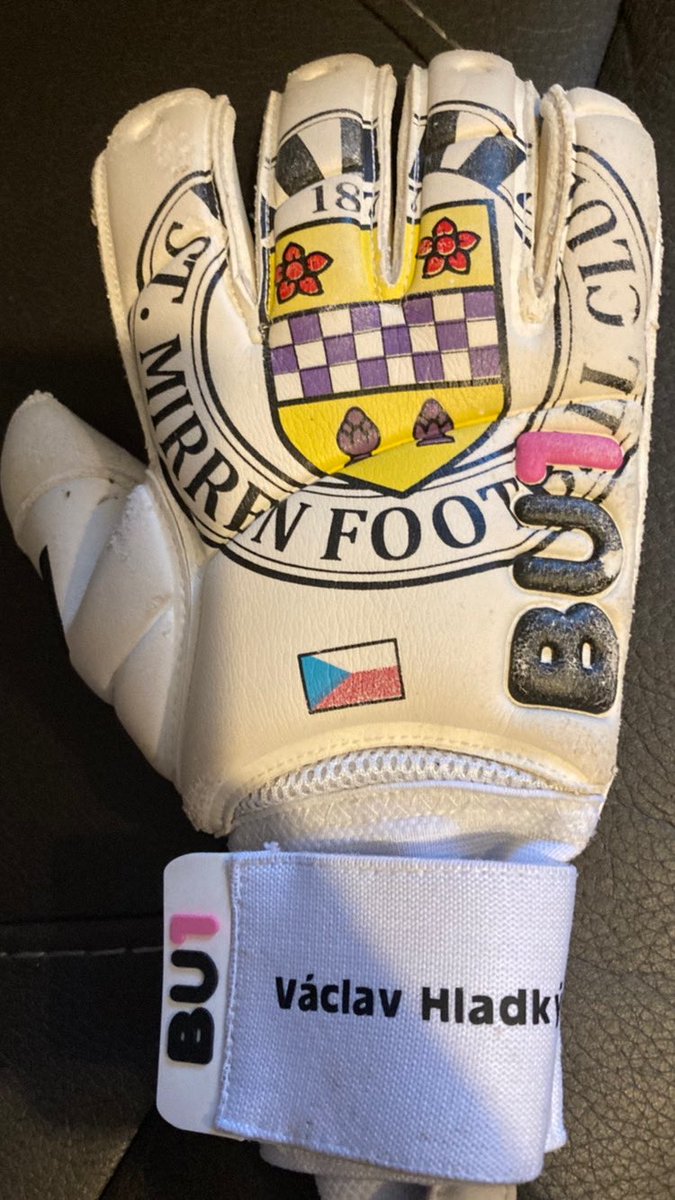 nstafford78's tweet photo. Got my hands on these today thanks thanks to a top bloke! After the wee mans set back at the weekend to see how buzzing he was to get these was brilliant #czechwall https://t.co/kvhuls6czh