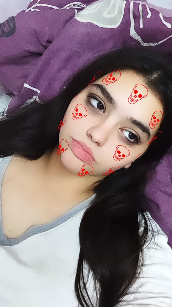 belunaar's tweet photo. Hola, nunca pido nada, porfavor necesito que difundan esto, es una amiga, estamos preocupados, llamar a este número en caso de que la vean https://t.co/WJGUxrHCXM