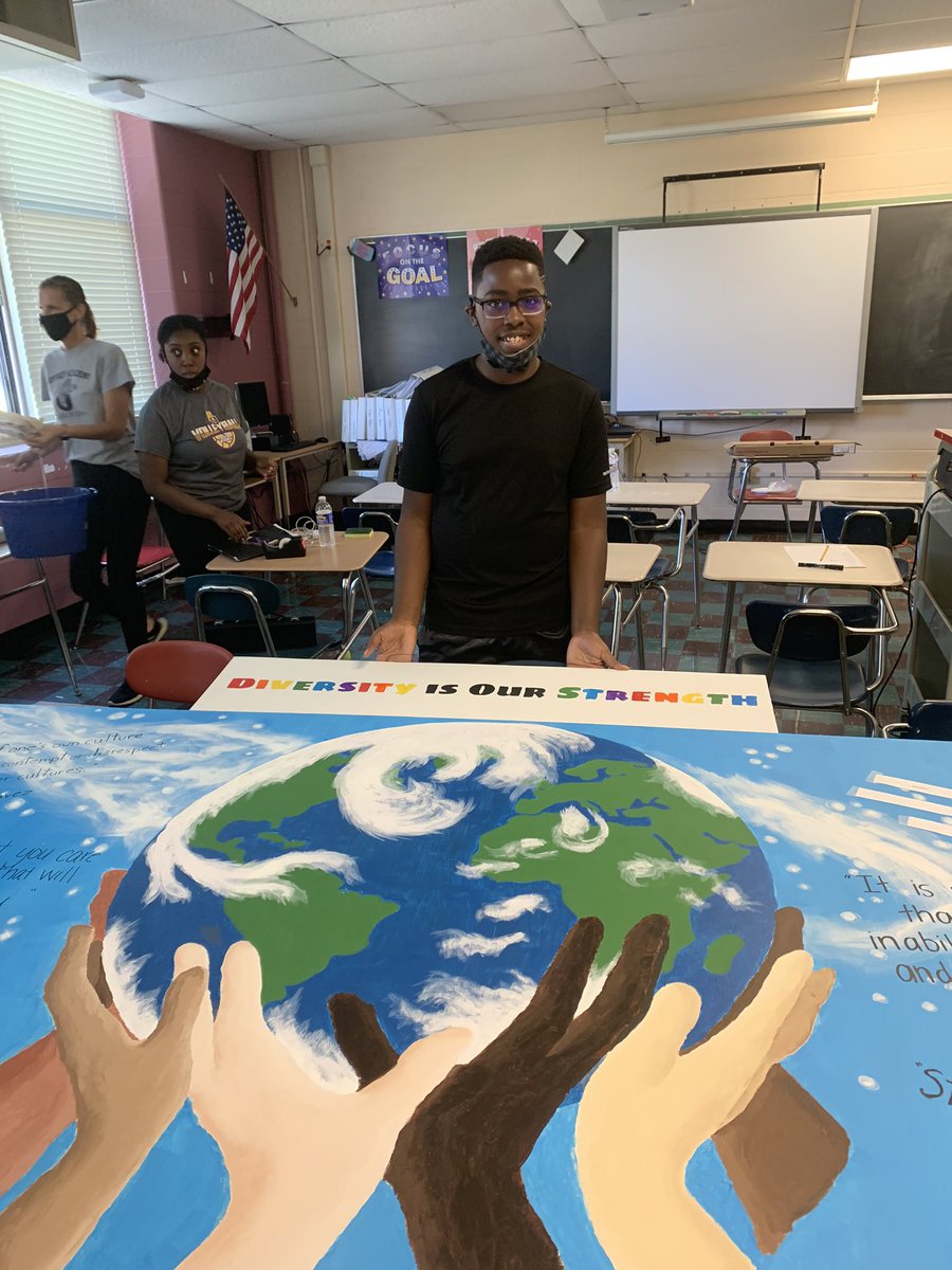 Today was DOPE! We are almost done. thanks to @BobWeekesELA @OdysseyWestons  @JWesley_AVID of @GreeceOdyssey who balance helped foster Silas idea of a Diversity Is Our Strength school mural. Also supt  @kgraupma who took time out of her day to check in #diversityisbeautiful