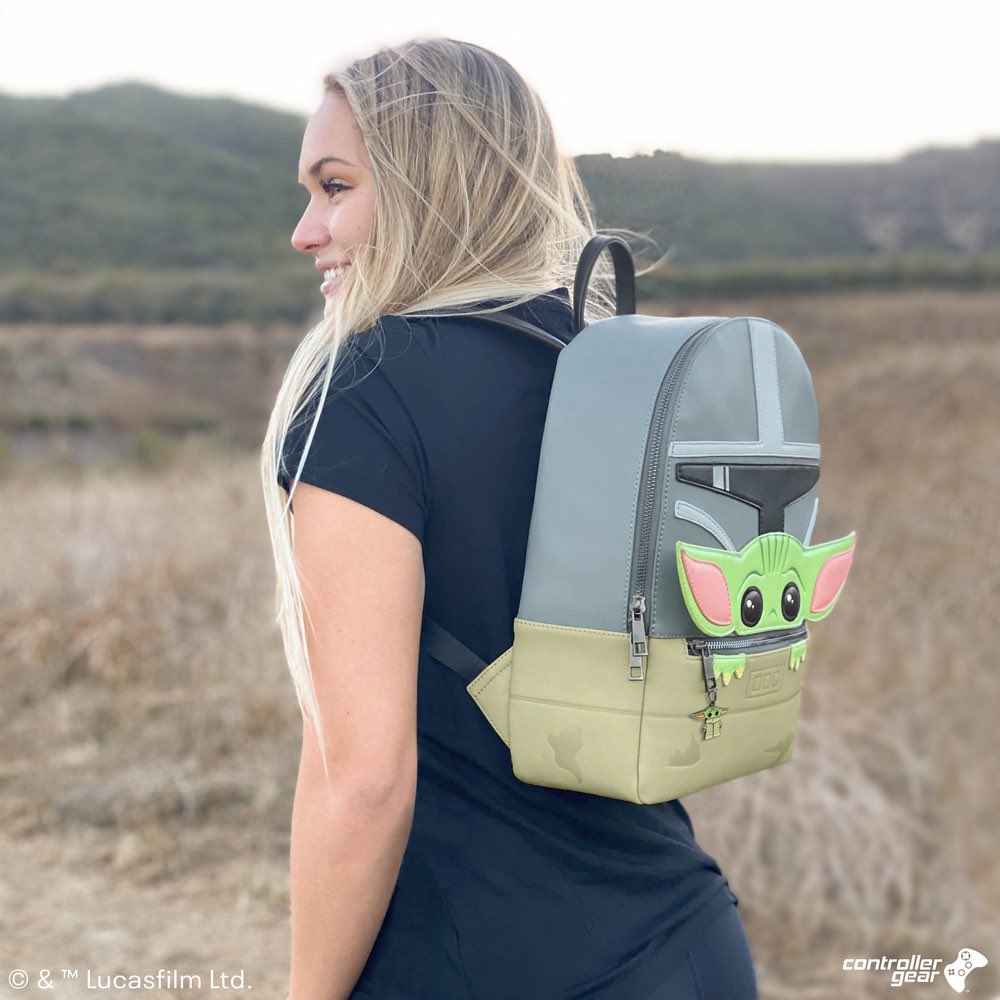 ControllerGear's tweet image. The Officially Licensed #starwars #themandalorian – Mandalorian and the Child Backpack by Controller Gear is full size, constructed of ultra-premium materials including vegan leather and high-quality black metal hardware with hematite plating to keep all your precious cargo safe.
