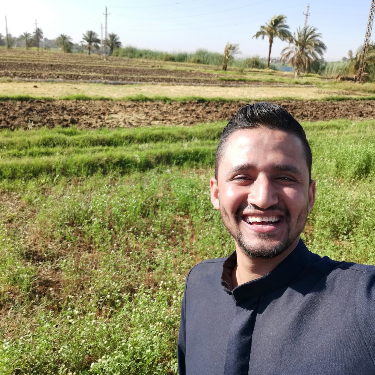 Karim42946737's tweet photo. كفاياكوا مراقبة  اطمنوا👌ضحكتي ملعلعه و حياتيي مدلعه🔥👅😂😜🧿🖐️ https://t.co/xVt9Ww0Ciu