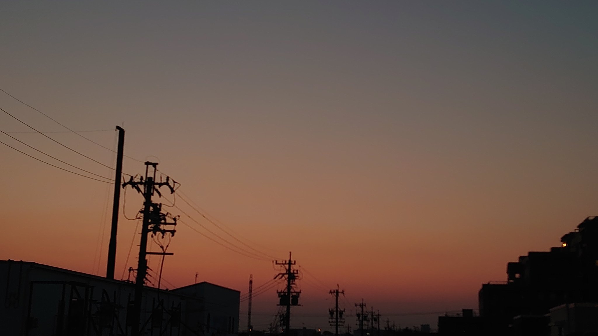 だいち テンキシャ 今朝の空の様子と気温 名古屋 快晴 昨日の最高気温 名古屋 31 3 13時03分 上 田 30 6 14時42分 熊 谷 31 3 14時51分 過去5年同日朝の天気と気温 年 23 2 19年 2 18年 8 17年