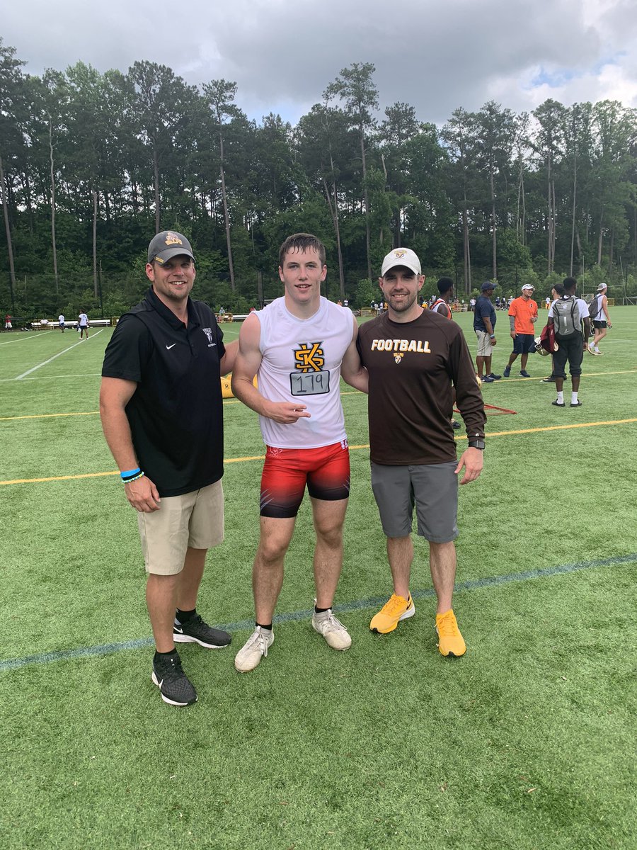 All glory to God!! After a great camp at Kennesaw State and great talk with <a href="/CoachBDoc/">Brian Dougherty</a>. I am beyond blessed to announce that I have received my first D1 offer from Valparaiso University. #thankyouGod <a href="/valpoufootball/">Valpo Football</a> #classof2023
