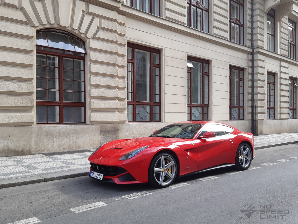 NoSpeedLimit_it's tweet photo. #ferrari #ferrariporn #cavallinorampante 🐴 #madeinitaly 🇮🇹 #italianstyle #rossoferrari #cultcar #supercarsofprague 🇨🇿 #streetphotography #ferrariv12 https://t.co/KFB4BV8BKu