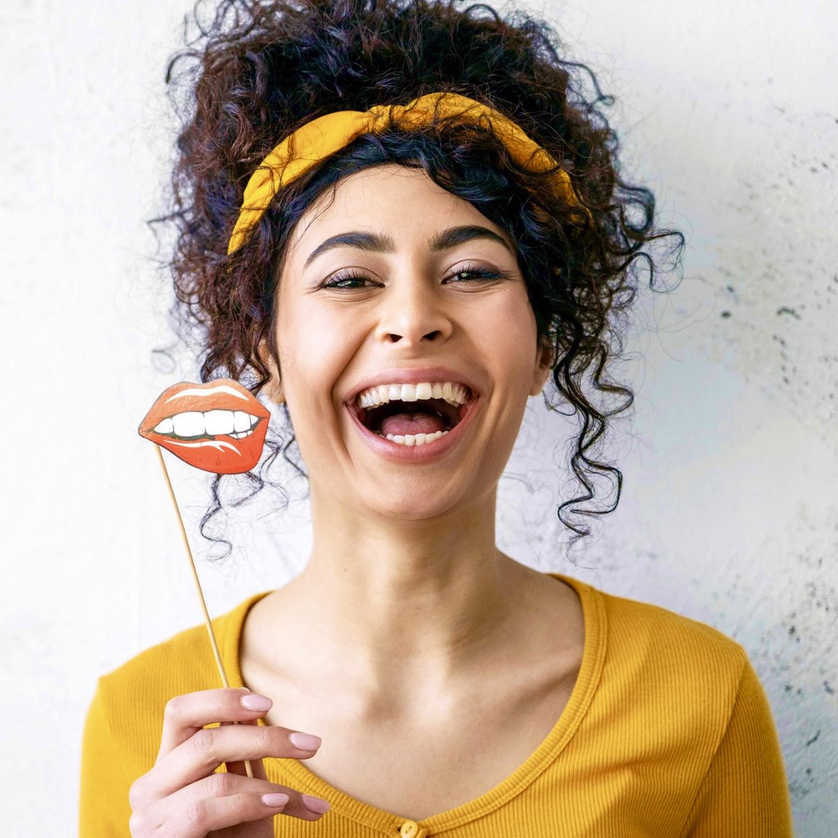 SmilingVeterans's tweet photo. Why did the tooth go to jail? He was guilty of incisor trading.

#BeverlyHillsSmilesFoundation #BHSF #BeverlyHillsTriangleMedicalCenter #DrRashti #TeethJokes https://t.co/DRIptZG9Zn