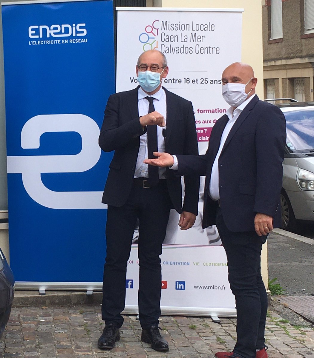 Marc_Millet_14's tweet photo. Un grand merci à notre partenaire #ENEDIS pour le don de ce beau véhicule à l’association #ML3C Mission Locale Caen la Mer Calvados Centre , ce véhicule remis sur notre site de #Falaise va encore plus permettre d’aller à la rencontre des jeunes de notre territoire 👍 https://t.co/NtwZstXMVG