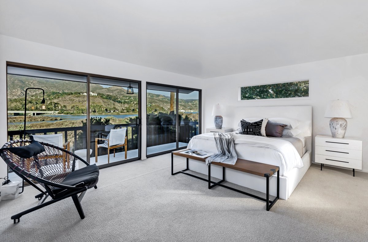 chadrogerstv's tweet photo. JUST SOLD | 114A Malibu Colony | $7,803,879

Represented the buyer &amp; seller on this highly sought-after Malibu Colony land-side property which includes a 2-story home and tennis court. Amazing picturesque views of the Malibu Lagoon Bird Sanctuary &amp; majestic Pacific Ocean🏡🎾☀️ https://t.co/VluVXDi1UT