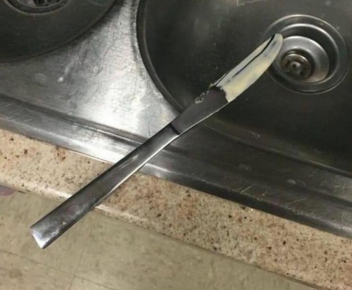 midpatkey's tweet photo. Quand tu sais pas si tu vas manger un autre pain https://t.co/O55f5f72WM