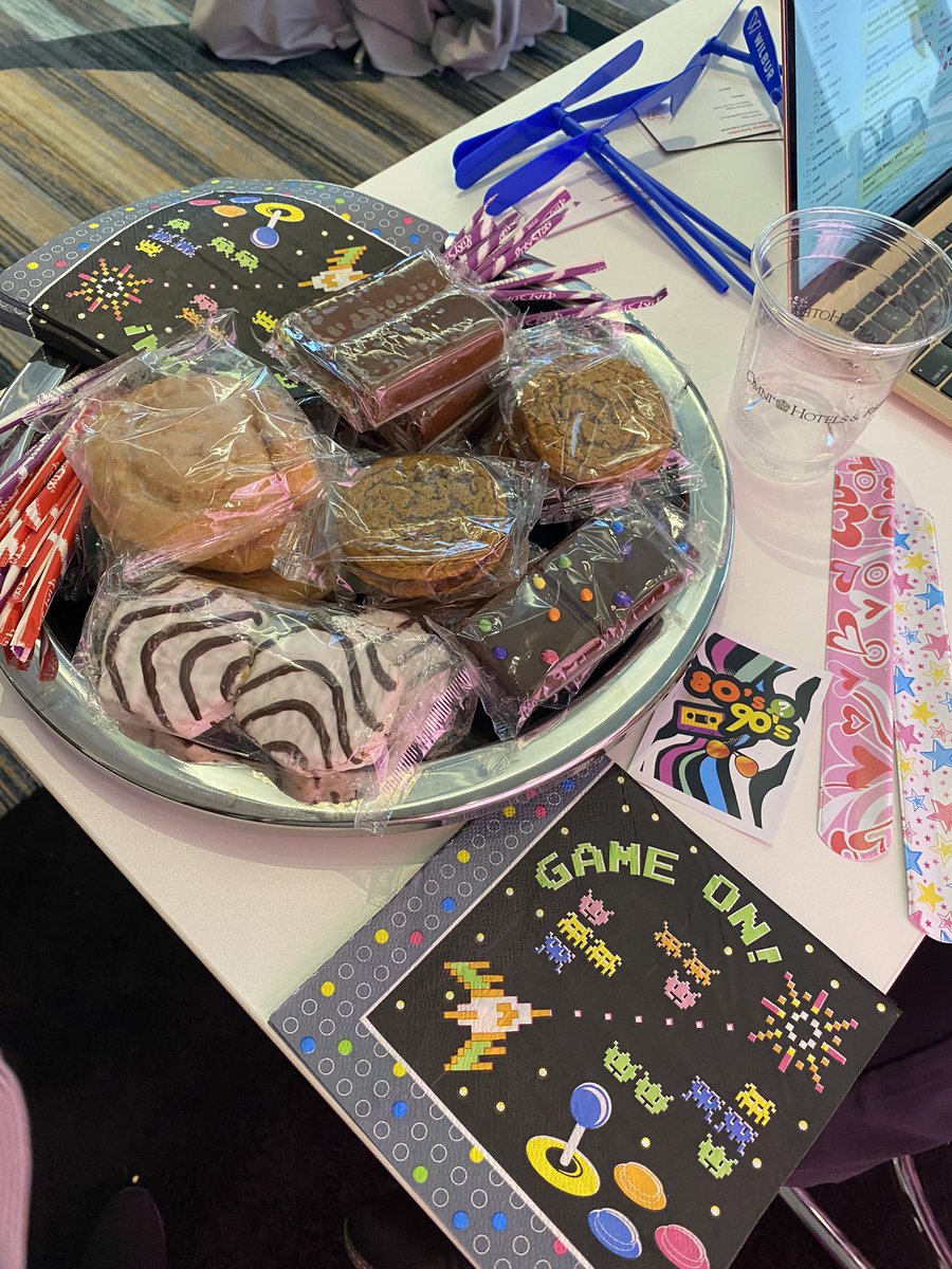 Tall Southern Gal tweet media