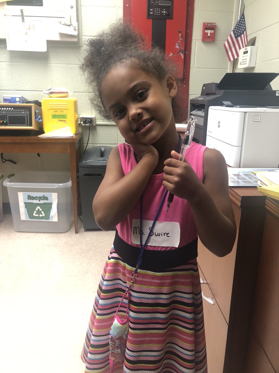 A surprise visit by Ms. Swire at Tatem School today. Colls preschool program ABC countdown, letter T, dress like a teacher.  #collsedu #tatemtweets #bekind #collspreschool