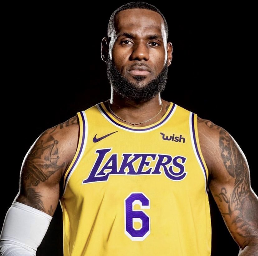 mauriceochol's tweet photo. We saying bye bye to number #23 . 
So my guy #GOATJAMES today just announced his getting back to number 6 remember Miami he was also with number 6 . So let’s give #23 a break for now . 
But I guess you already know the magic that comes with 6😂 🏆 🏆.
#LebronTheGoat https://t.co/jkCIIAR6Xh