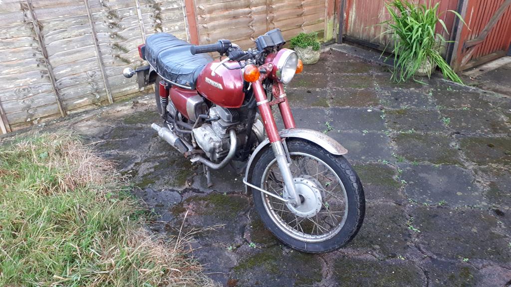 MotorcyclesJPN's tweet photo. 【CD200 Benly】
"She is, as i'm sure you've all gathered, a 1981 Honda CD200 Benly. Specifically the early 6v TA version. Now when I was first getting into..."
 [Motorcycle No. 225 (Ⅰ)]
#CD200Benly #CD200 #CD175 #CB175 #CD125 #CD185T #Honda

《Web》https://t.co/aTxQGbXuDM https://t.co/0DueBjNRdS