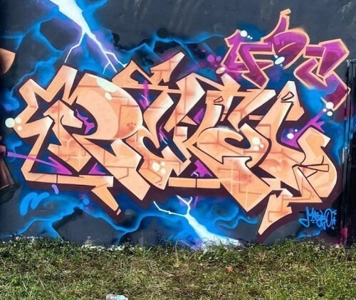 ELFoneCHI's tweet photo. High voltage
REKAL
@rekalism
#graffiti #graff #rekal... https://t.co/iN3aQ7Ybwf