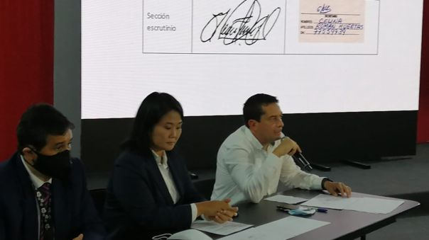 RPPNoticias's tweet photo. 🚨 #ElPoderEnTusManos | Keiko Fujimori: Estamos presentando acciones de nulidad ante el JNE en 802 mesas a nivel nacional. https://t.co/4wRBIIX0gg https://t.co/kMTQ3JV2lc