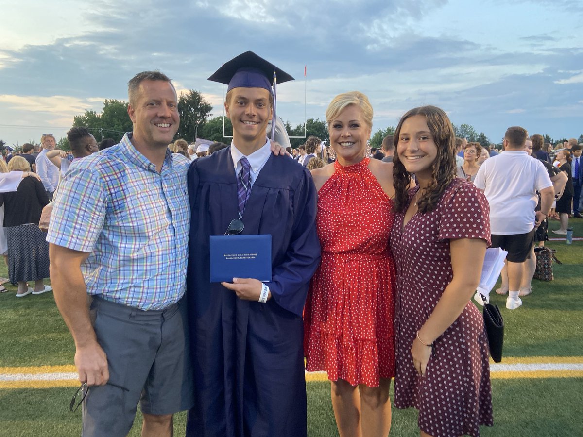 Happy Graduation! 💙 Headed to Happy Valley! ⁦<a href="/MitchellWGroh/">Mitch Groh</a>⁩ ⁦@Mitchell_groh⁩ ⁦<a href="/mitchell__groh/">Mitchell Groh</a>⁩ ⁦<a href="/MaggieGroh/">Maggie Groh</a>⁩