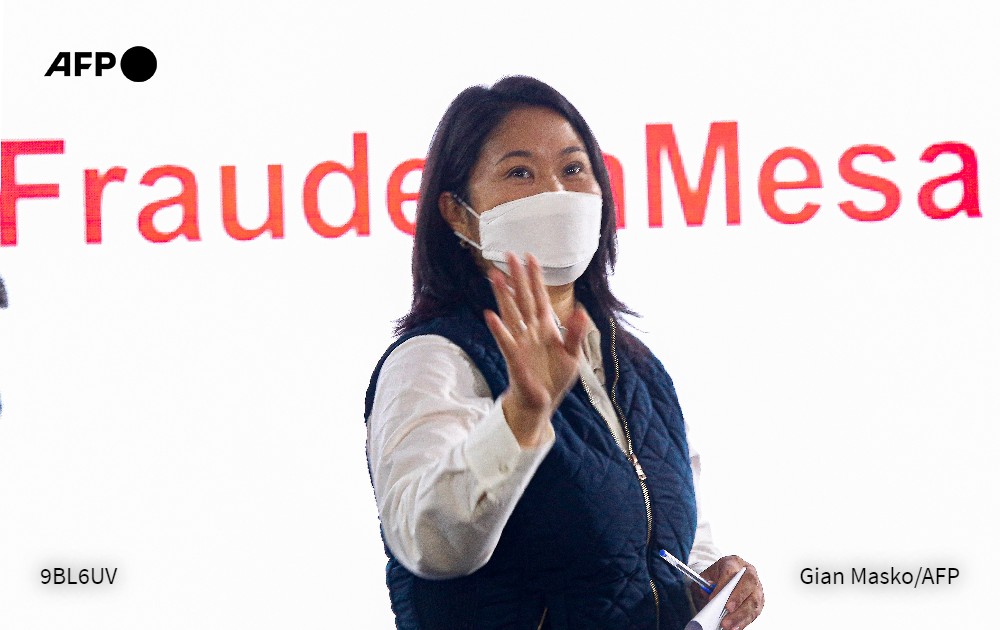AFPespanol's tweet photo. #ÚLTIMAHORA La candidata de derecha Keiko Fujimori pide la nulidad de unos 200.000 votos en Perú (Partido) #AFP https://t.co/5H2WkWk3g0