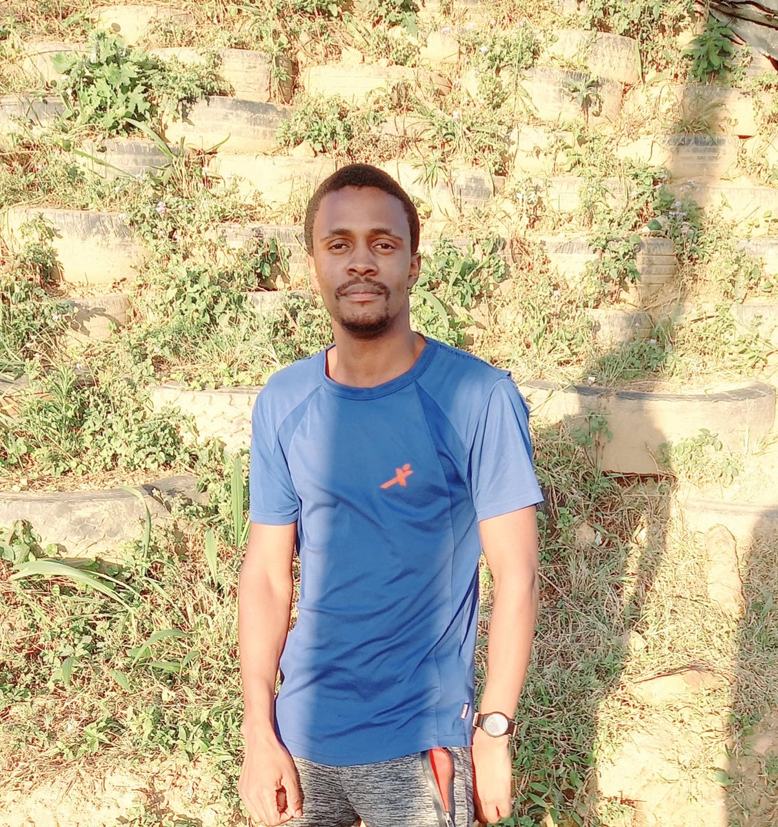 Simpleyonit's tweet image. IDGAF / IDC bout what u said or goin to say ngam !!! Utshele nabangan bakho...😁
#notifyshitup #SmileStrong