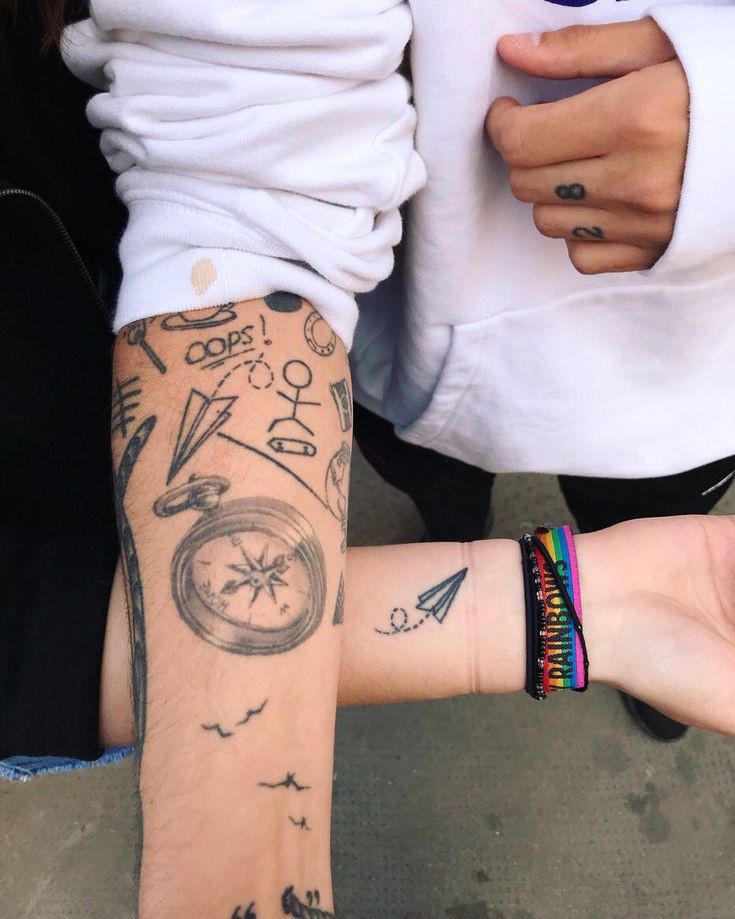 91community's tweet photo. louis and louies having matching tattoos has to be the most adorable thing ever !! 😣🤍 https://t.co/ouxlYrH232