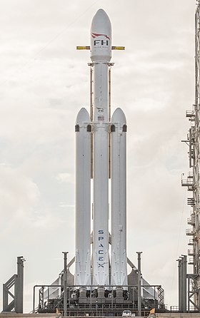 BosonDeHiggs4's tweet photo. #Falcon_heavy
Développé par la société spaceX d'@elonmusk, ce lanceur lourd est actuellement le plus puissant sur le marché, avec une poussée maximale de 2500 tonnes délivrée par 27 moteurs Merlin - l'équivalent de 18 Boeing 747.
@Macky_Sall @elhadjkasse 
@aliounetine16 #Kebetu https://t.co/UTUxRXGAyi