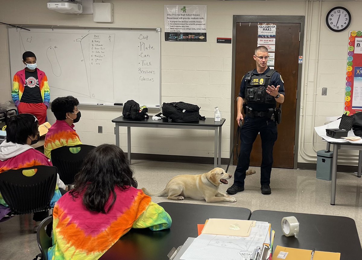 mnps_i3stem's tweet photo. A very special thanks to @MNPDNashville Sergeant Warner and Gunner for engaging our @Metroschools students today at our i3 STEM Summer Forensics Camp. https://t.co/nW1EppTDEe
