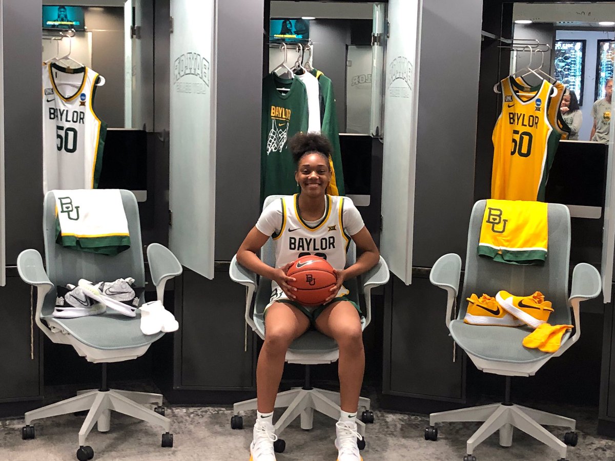 MarcaylaJohnso1's tweet photo. Thank you Baylor Women’s Basketball for the epic unofficial visit!! I really enjoyed my time meeting players, seeing the beautiful campus and speaking with Coach Collen and Coach Cummings and their entire Baylor Bears staff! I’m pumped! ❤️🏀❤️@NickiCollen @TariC21 @Bansheefam https://t.co/ph2f9GR2Is