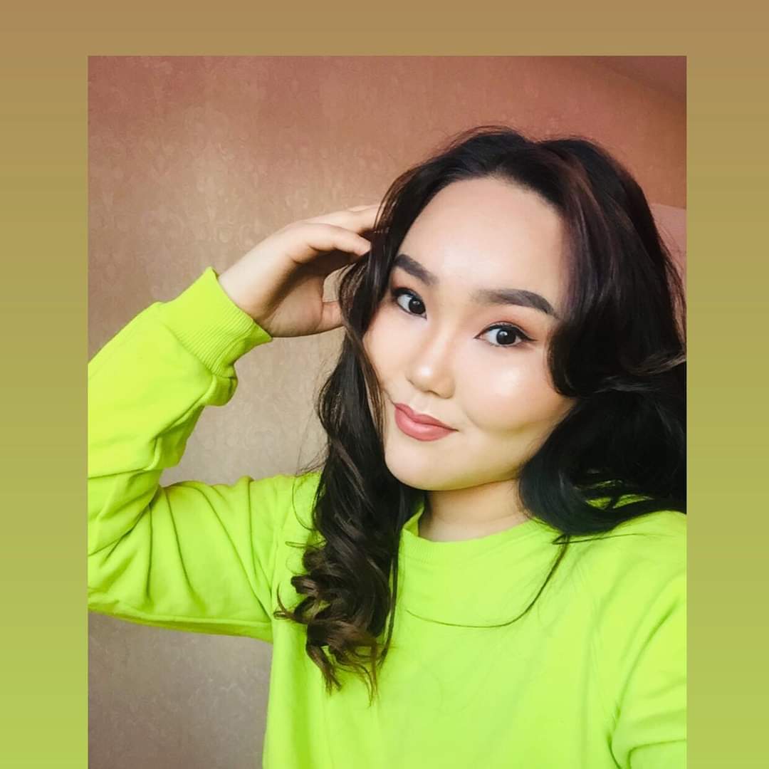 Хүн гэдэг чинь урмаар услуулж💜🖤💓♥️💝
Хайраар дэлбээлдэг цэцэг юм💕💕❤️💕💖💖