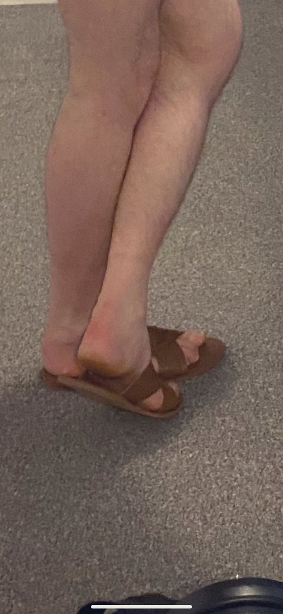allthingscoolio's tweet photo. love it when hot guys put their rough heels on show in sexy sandals like this #callousedfeet #roughheels #calloused #footspy #feetspy #candidfeet #sandals #manly #masculinefeet #feet #soles #feetfetish #hunk #alphafeet #gayfeet #footworship #malefoot #malefeet @SpitFeetHands https://t.co/HFhcZs0kUO