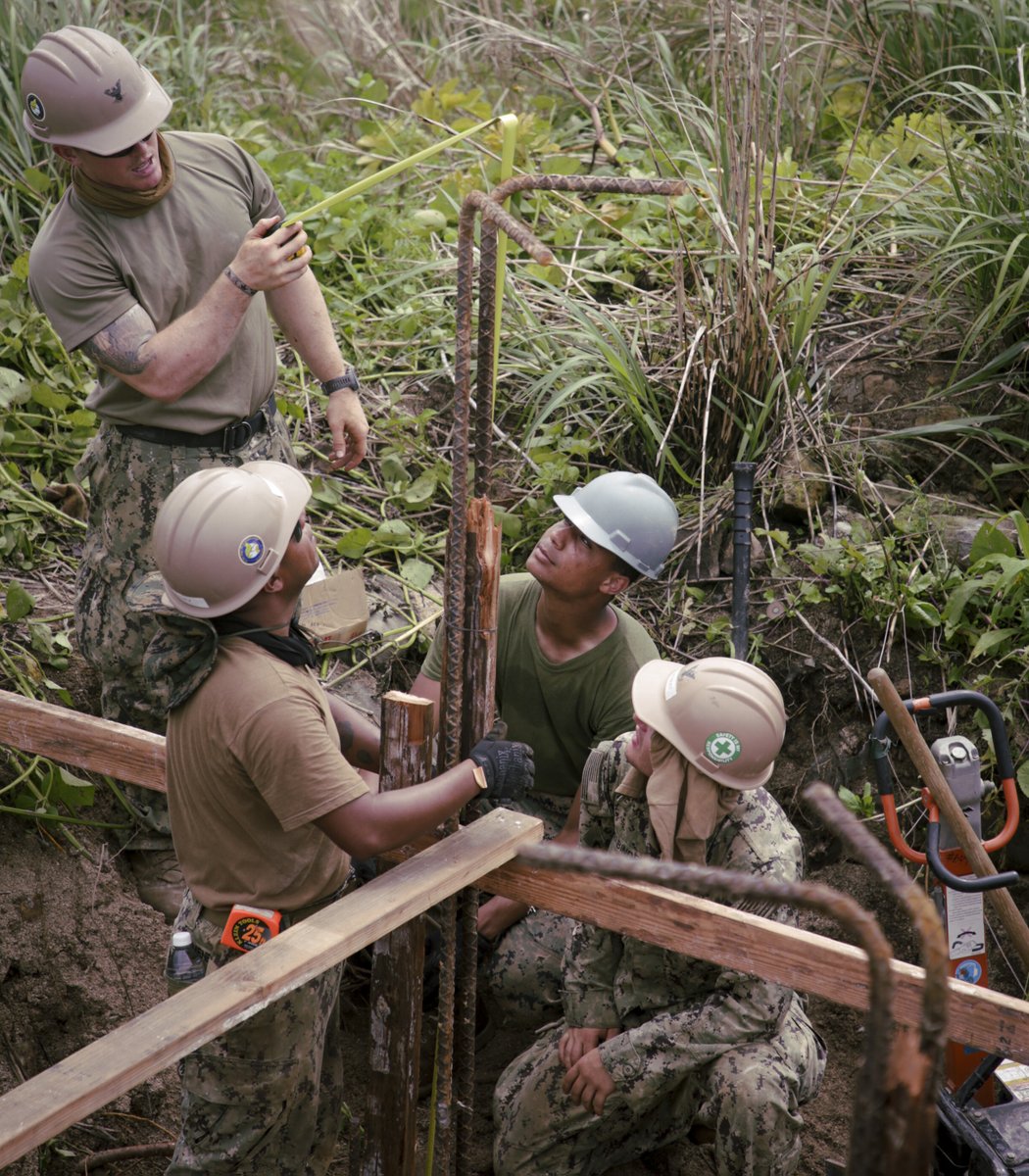 USPacificFleet's tweet photo. Marines with @3rdMLG, #NMCB4 Seabees rehearse expeditionary advanced base operations (EABO) on islands off Okinawa during exercise Poseidon’s Watchtower: https://t.co/FLO8Xsn9Hu #BlueGreenTeam https://t.co/QK04tyHNwu