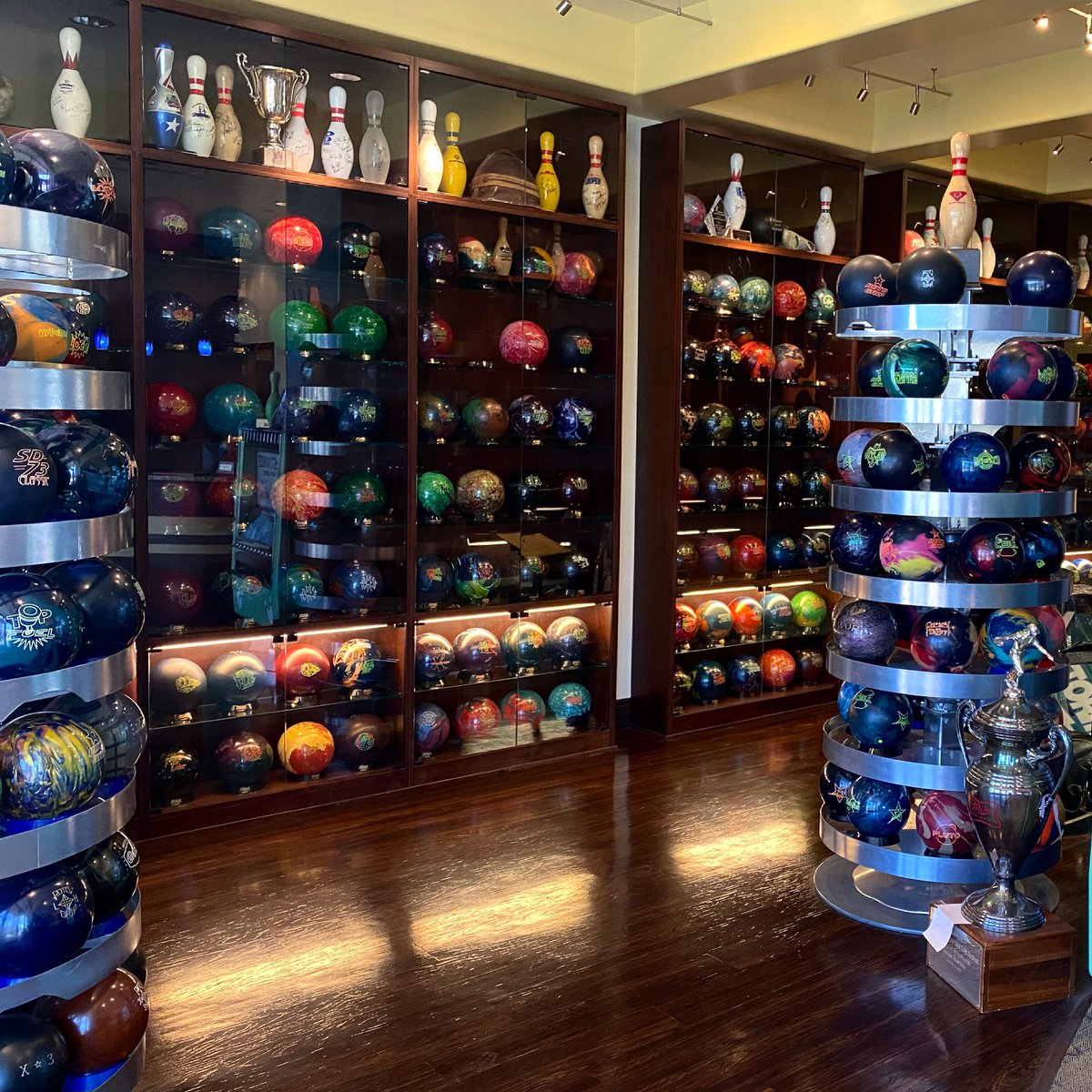 Storm Bowling Products tweet media