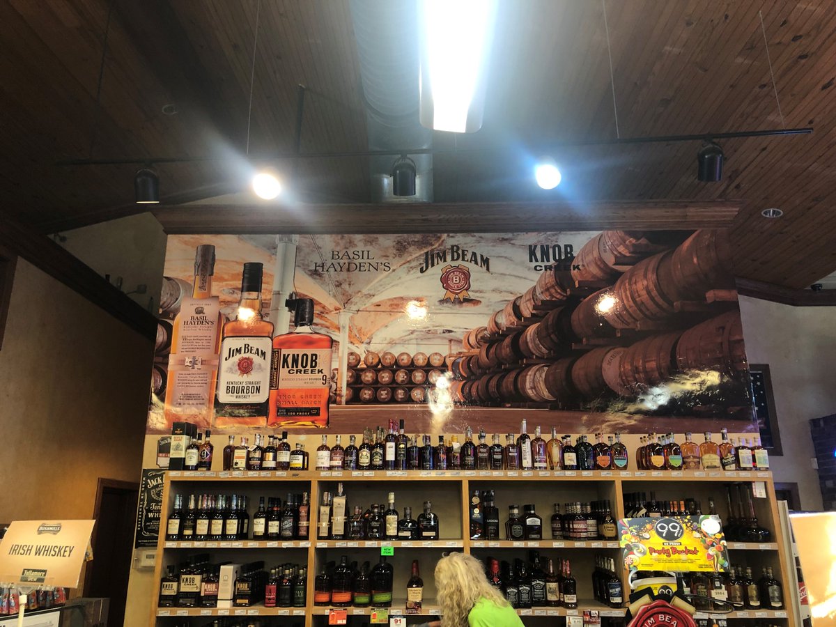 SpeedproShawnee's tweet image. Finished up some Wall Murals at a local Liquor store in Kansas City, Kansas yesterday. #WallMurals #LargeFormatGraphics #IndoorGraphics ● Call SpeedPro Imaging Shawnee (913) 441-7955 for a free estimate! Completed jobs at: on.fb.me/1L2zIpg