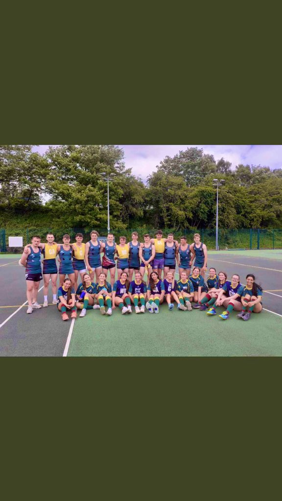 bethpeat1's tweet photo. 1st v 1st with my fav people @WGSNetball 💚💚 https://t.co/WwxQjQsMhd
