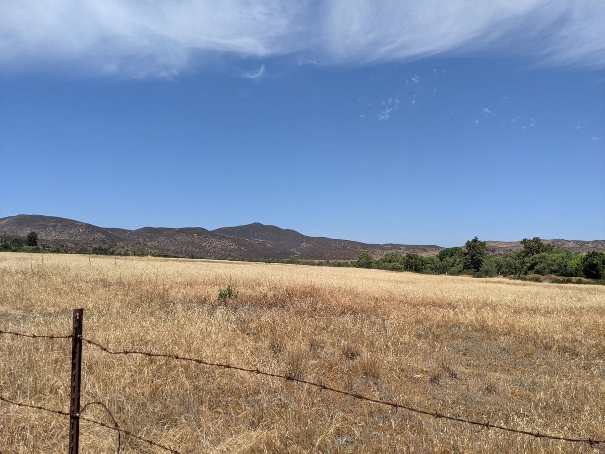 JakeNotFSM's tweet photo. I'm tired but in a good way!
#radpower
#missiontrails
#pooped https://t.co/5dGqGkNCsQ
