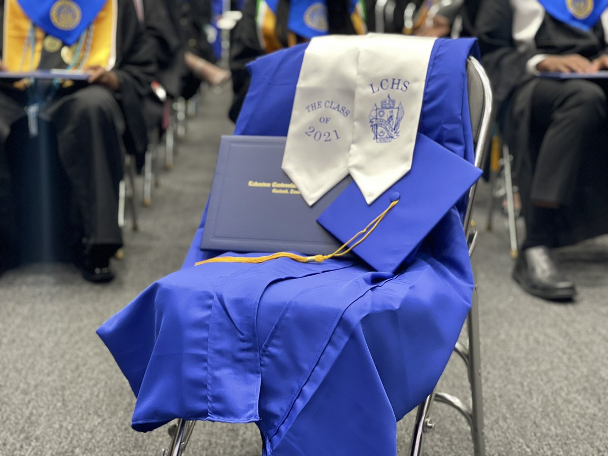 Patriots don’t leave ANYONE behind. 

Trevor Scott… this is for you. 💔💙💛🎓 #BeRevolutionary #WeAreLC