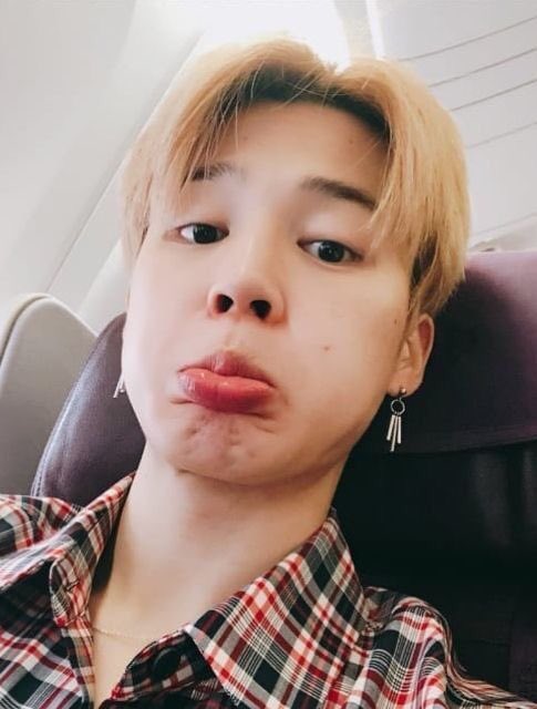 secsyjimin's tweet photo. ciao https://t.co/qNmZ9pThVG