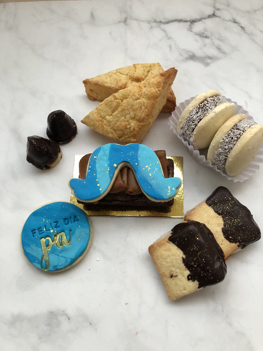 Día del padre 💙
Les dejo el ig de mi emprendimiento siempre un RT ayuda un montón 

instagram.com/pasteleria.lil…