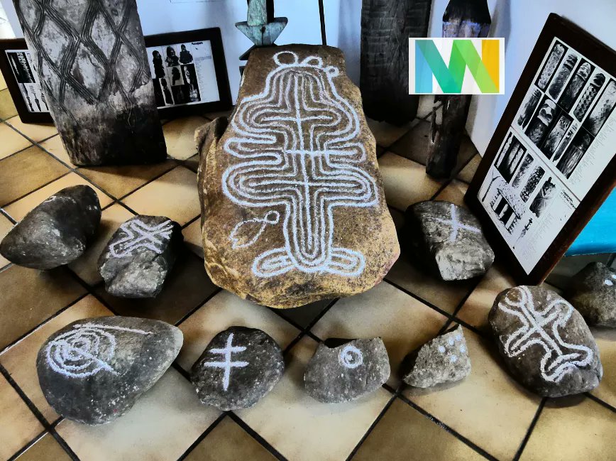 #EurekaMW des pétroglyphes qui ont été trouvé dans la région de Bourail dans 2 sites: la Daoui et Nessadiou #MuseumWeek #TeamNC #newcaledonia #nouvellecaledonie #provincesud
