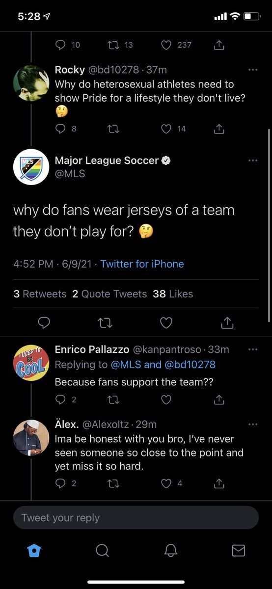 sad laker fan (stoIenbases) Twitter