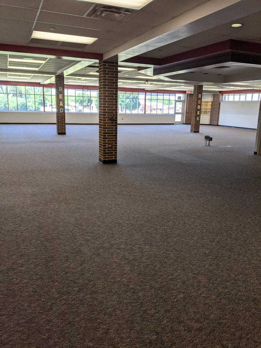 D59Holmes's tweet photo. The HJH LRC is continuing its face lift. Thanks @HPto59 and the Class of 2020 and Class of 2021 for the inspiration! Stay tuned for more to come. https://t.co/M2MRRrqPSb